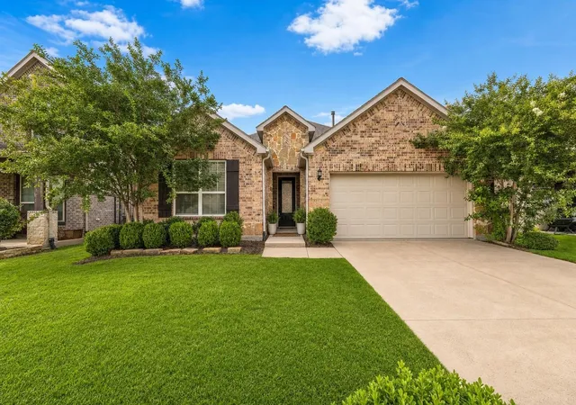 Photo 2 of Single family home for sale at 1621 Breezy Bay Ct, Wylie, TX 75098 | MLS# 21281175 | Listing updated on 2026-09-09