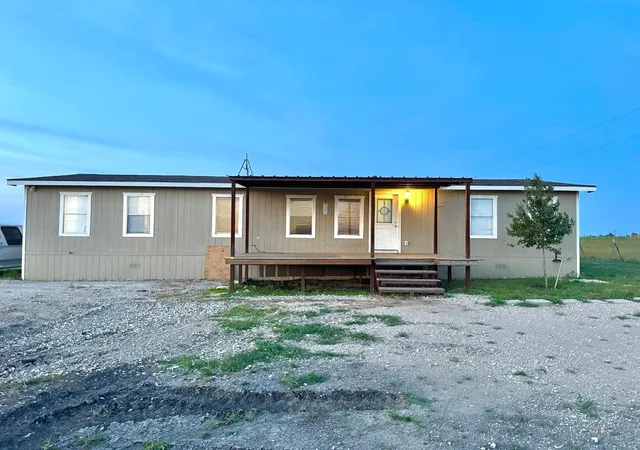 Photo 2 of Single family home for sale at 4780 County Road 4101, Kaufman, TX 75142 | MLS# 21255882 | Listing updated on 2026-09-09