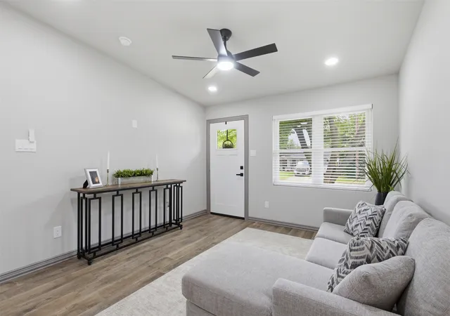 Photo 4 of Sale Pending at 513 Hardy Dr, Garland, TX 75041 | MLS# 21284954 | Listing updated on 2026-09-12