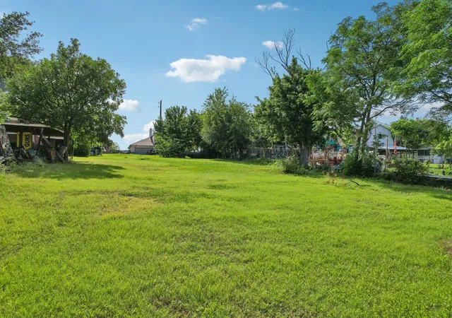 Photo 2 of Land for sale at 0 Marion Dr, Little Elm, TX 75068 | MLS# 21282077 | Listing updated on 2026-09-12