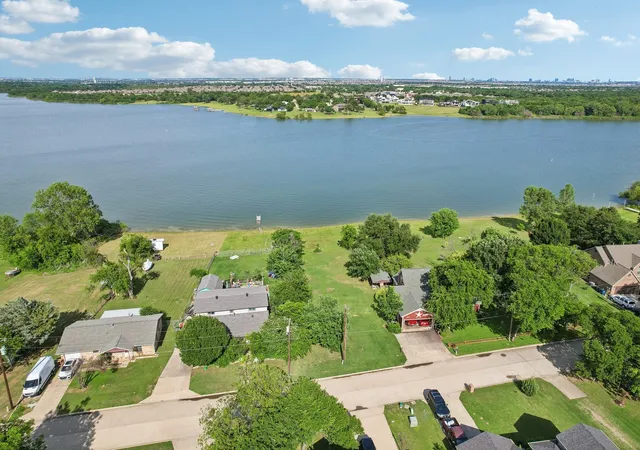 Photo 4 of Land for sale at 0 Marion Dr, Little Elm, TX 75068 | MLS# 21282077 | Listing updated on 2026-09-12