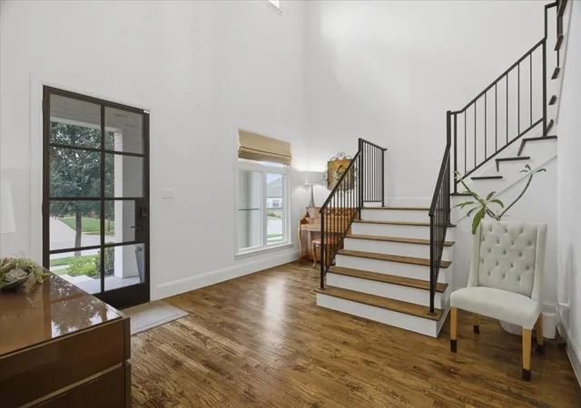 Photo 2 of Single family home for sale at 520 Point Vista Dr, Aledo, TX 76008 | MLS# 21283421 | Listing updated on 2026-09-13