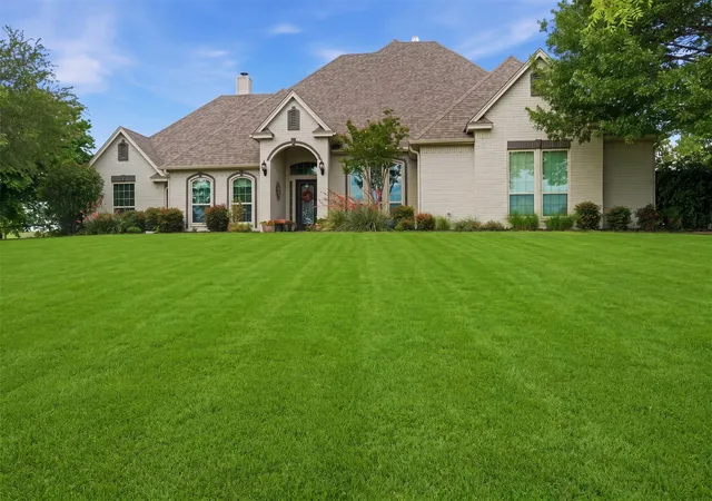 Photo 1 of Single family home for sale at 160 Aledo Ridge Rd, Fort Worth, TX 76126 | MLS# 21283330 | Listing updated on 2026-09-14