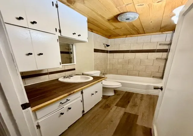 Photo 4 of Single family home for sale at 750 W Lingleville Rd, Stephenville, TX 76401 | MLS# 21285090 | Listing updated on 2026-09-30