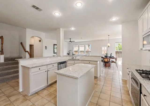 Photo 4 of Sale Pending at 4204 Bridgestone Dr, Fort Worth, TX 76123 | MLS# 21281807 | Listing updated on 2026-09-09