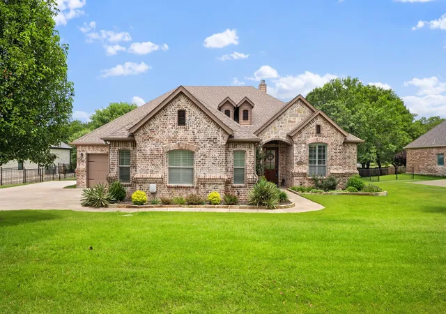 Photo 2 of Single family home for sale at 12540 Indian Creek Dr, Fort Worth, TX 76179 | MLS# 21284480 | Listing updated on 2026-09-13