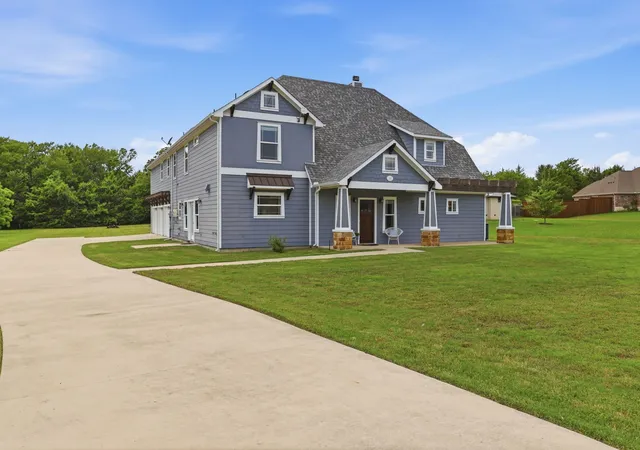 Photo 3 of Single family home for sale at 280 Pecan Hollow Cir, Anna, TX 75409 | MLS# 21284306 | Listing updated on 2026-09-13