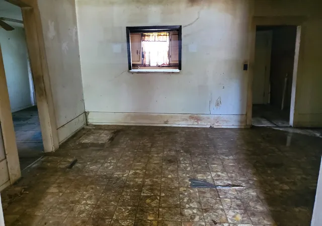 Photo 3 of Single family home for sale at 414 Barker St, Athens, TX 75751 | MLS# 21285280 | Listing updated on 2026-09-25