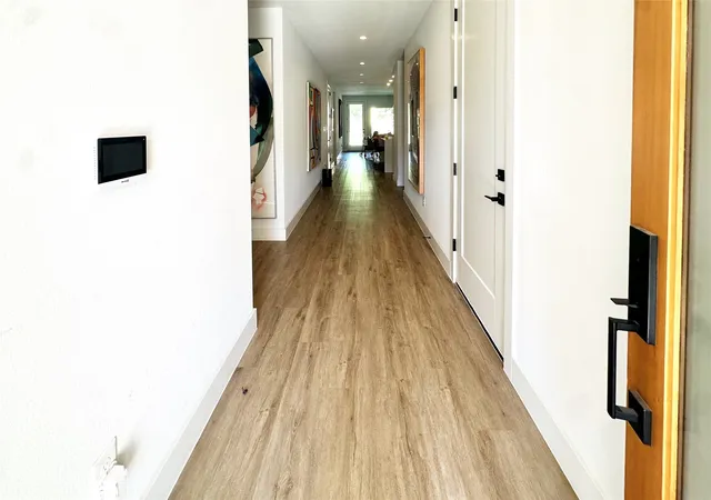 Photo 3 of Sale Pending at 2518 Clymer St, Dallas, TX 75212 | MLS# 21285423 | Listing updated on 2026-09-29