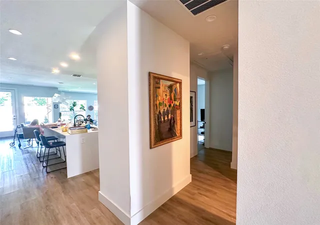 Photo 3 of Sale Pending at 2518 Clymer St, Dallas, TX 75212 | MLS# 21285423 | Listing updated on 2026-09-29
