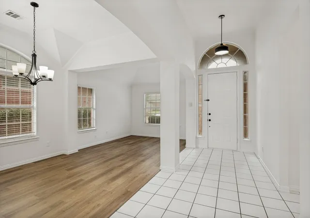 Photo 3 of Sale Pending at 2028 Ravenhurst Dr, Allen, TX 75013 | MLS# 21282428 | Listing updated on 2026-09-14