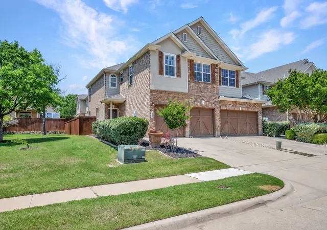 Photo 2 of Townhouse for sale at 6217 Weinberg Ct, Plano, TX 75074 | MLS# 21285057 | Listing updated on 2026-09-12