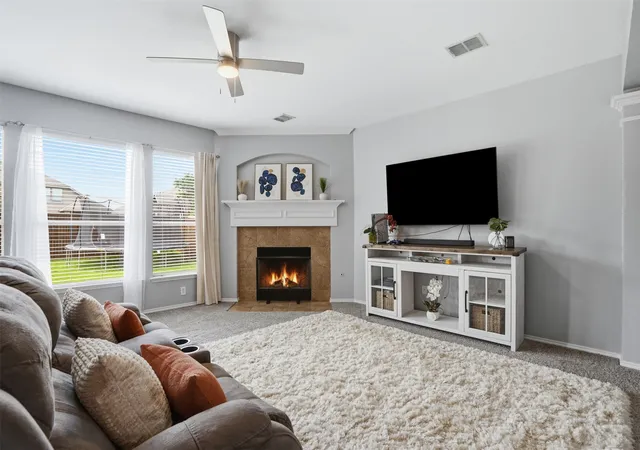 Photo 3 of Single family home for sale at 908 Lake Hollow Dr, Little Elm, TX 75068 | MLS# 21285421 | Listing updated on 2026-09-11