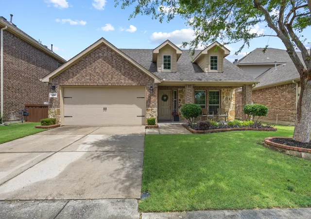 Photo 1 of Single family home for sale at 405 Cherry Spring Dr, Mc Kinney, TX 75072 | MLS# 21285550 | Listing updated on 2026-09-13