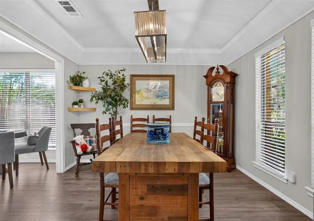 Photo 4 of Single family home for sale at 1502 Meadow Glen St, Richardson, TX 75081 | MLS# 21285786 | Listing updated on 2026-10-01