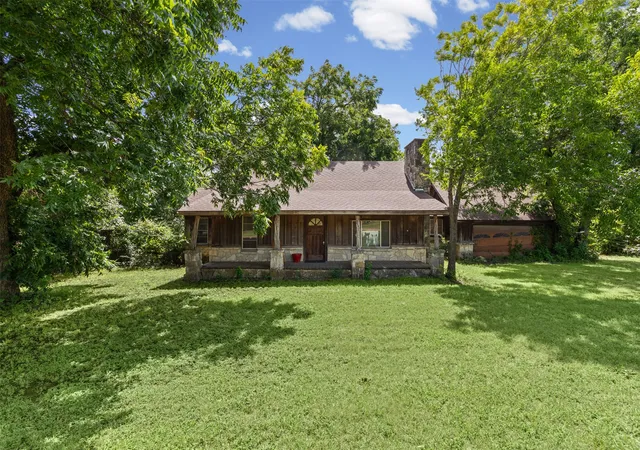 Photo 1 of Single family home for sale at 8401 Fm 2738, Burleson, TX 76028 | MLS# 21285493 | Listing updated on 2026-09-09