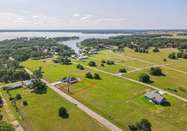 Photo 1 of Land for sale at 0000 Cedar Elm Rd, Trinidad, TX 75163 | MLS# 21284342 | Listing updated on 2026-09-25