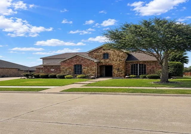 Photo 4 of Single family home for sale at 305 Westlake, Forney, TX 75126 | MLS# 21285893 | Listing updated on 2026-09-27