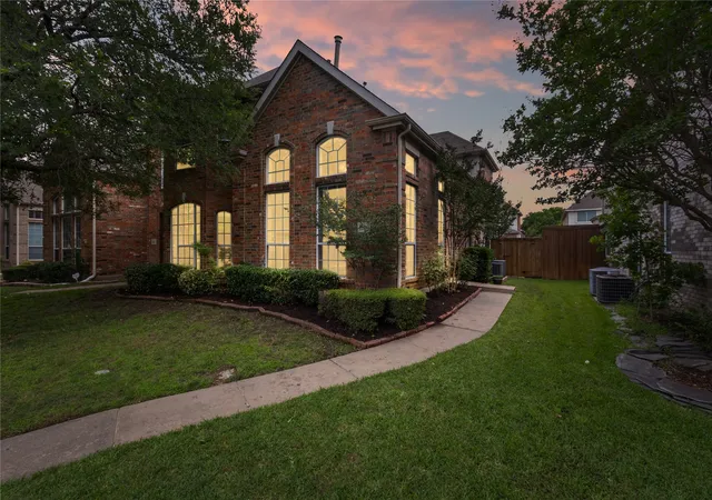Photo 3 of Townhouse for sale at 11393 Chaucer Dr, Frisco, TX 75035 | MLS# 21285818 | Listing updated on 2026-07-29