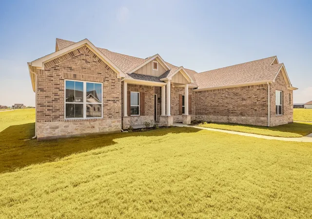 Photo 2 of Single family home for sale at 10610 Winter Wheat Ln, Venus, TX 76084 | MLS# 21286034 | Listing updated on 2026-09-11
