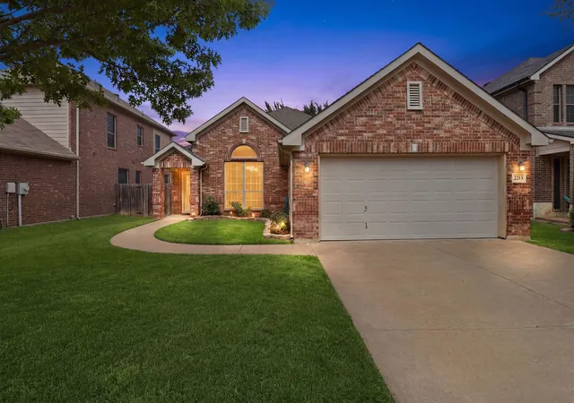 Photo 1 of Single family home for sale at 2213 Whitney Dr, Weatherford, TX 76087 | MLS# 21286160 | Listing updated on 2026-09-10