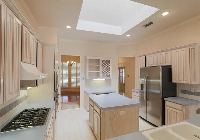 Photo 3 of Single family home for sale at 7005 Meadowside Rd S, Fort Worth, TX 76132 | MLS# 21286216 | Listing updated on 2026-09-14