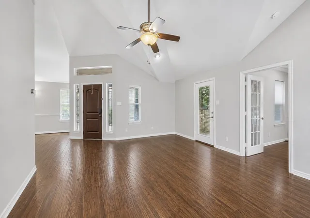 Photo 2 of Single family home for sale at 408 Milla Ln, Euless, TX 76039 | MLS# 21285370 | Listing updated on 2026-09-11