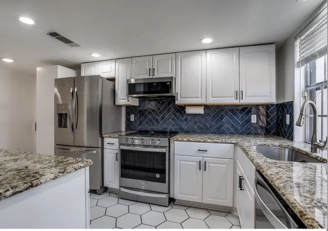 Photo 3 of Condo for sale at 13340 Kit Ln #A4, Dallas, TX 75240 | MLS# 21285977 | Listing updated on 2026-07-30