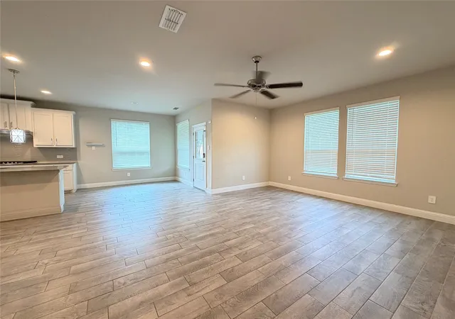 Photo 4 of Single family home for sale at 1324 Razorbill Rd, Denton, TX 76205 | MLS# 21286327 | Listing updated on 2026-09-09