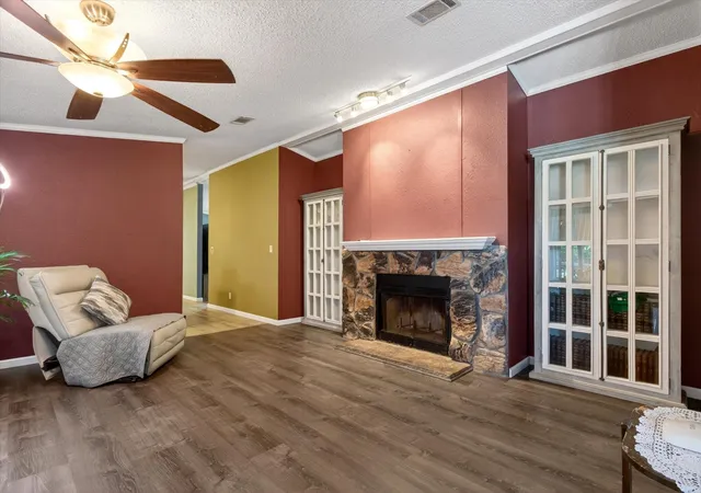 Photo 4 of Manufactured home for sale at 13051 Cherokee Rd, Sanger, TX 76266 | MLS# 21222322 | Listing updated on 2026-09-15