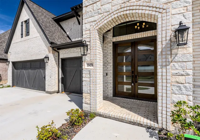 Photo 2 of Single family home for sale at 10456 Gray Hills Dr, Fort Worth, TX 76126 | MLS# 21280659 | Listing updated on 2026-07-29