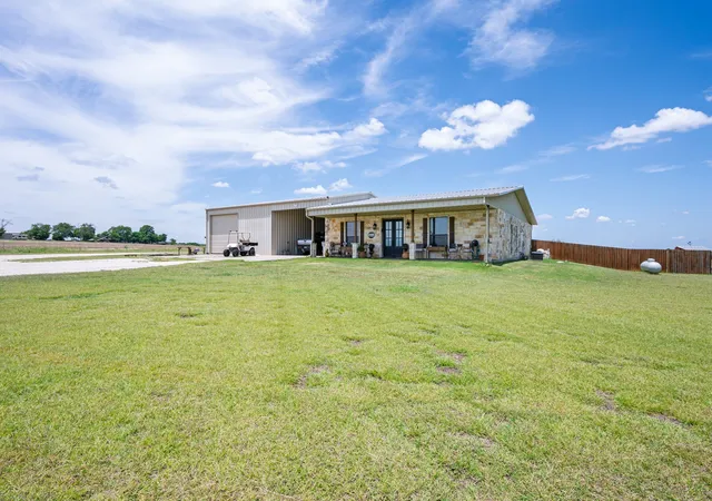 Single family home for sale at 12102 Cedar Rock Pkwy, Crawford, TX 76638 | MLS# 21271376