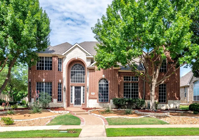 Photo 1 of Single family home for sale at 8680 Shady Shore Dr, Frisco, TX 75036 | MLS# 21285942 | Listing updated on 2026-08-02