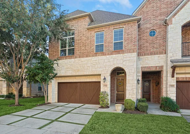 Photo 2 of Townhouse for sale at 2812 Cedar Elm Dr, Carrollton, TX 75010 | MLS# 21286961 | Listing updated on 2026-08-02