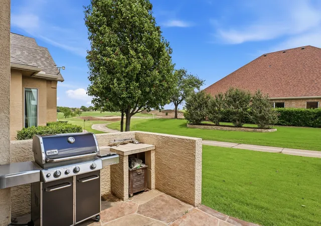 Photo 2 of Single family home for sale at 11508 Southerland Dr, Denton, TX 76207 | MLS# 21274836 | Listing updated on 2026-10-02