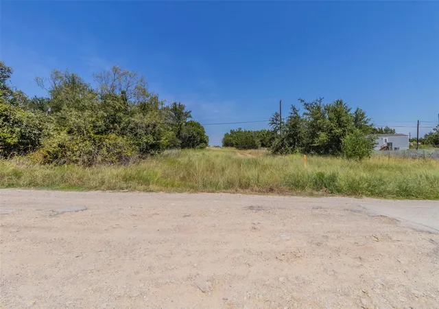 Photo 2 of Land for sale at 4200 Tennessee Trl, Granbury, TX 76048 | MLS# 21284236 | Listing updated on 2026-09-08