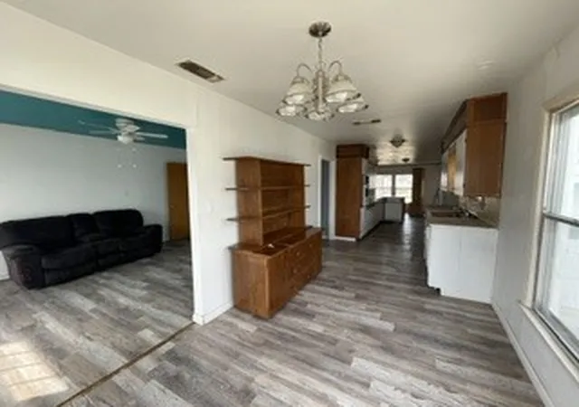 Photo 7 of Single family home for sale at 1009 Santa Clara Dr, Brownwood, TX 76801 | MLS# 21286590 | Listing updated on 2026-10-02