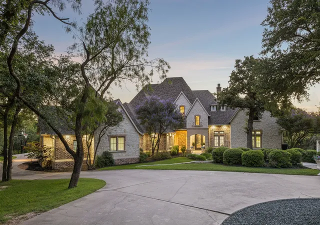 Photo 1 of Sale Pending at 9191 Silver Leaf Ct, Little Elm, TX 75068 | MLS# 21278270 | Listing updated on 2026-10-03