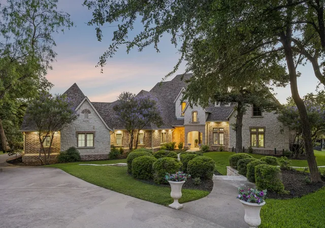 Photo 2 of Sale Pending at 9191 Silver Leaf Ct, Little Elm, TX 75068 | MLS# 21278270 | Listing updated on 2026-10-03