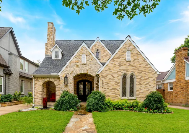 Photo 1 of Single family home for sale at 5134 Vanderbilt Ave, Dallas, TX 75206 | MLS# 21287036 | Listing updated on 2026-09-14