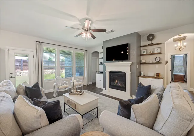 Photo 2 of Single family home for sale at 10121 Table Bluff St, Aubrey, TX 76227 | MLS# 21287748 | Listing updated on 2026-09-12