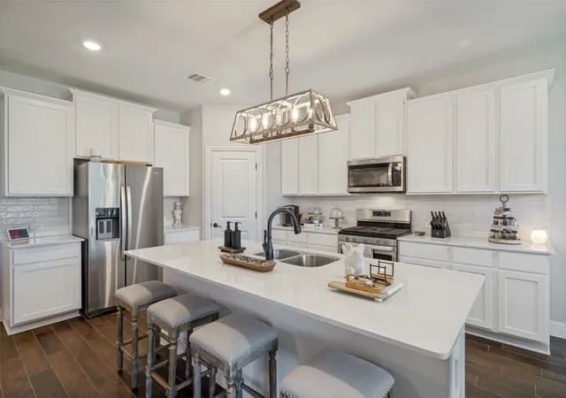 Photo 3 of Single family home for sale at 10121 Table Bluff St, Aubrey, TX 76227 | MLS# 21287748 | Listing updated on 2026-09-12