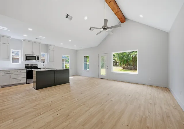 Photo 4 of Single family home for sale at 110 W Hull St, Denison, TX 75021 | MLS# 21286992 | Listing updated on 2026-09-11