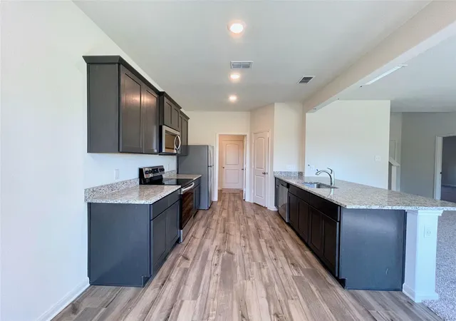 Photo 4 of Single family home for sale at 1946 Canterbury Dr, Seagoville, TX 75159 | MLS# 21287984 | Listing updated on 2026-07-29