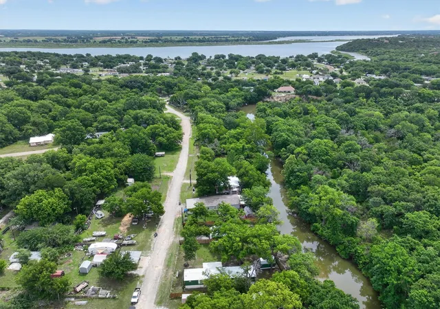 Photo 2 of Manufactured home for sale at 5469 Lake Granbury Trl, Granbury, TX 76048 | MLS# 21283853 | Listing updated on 2026-09-14
