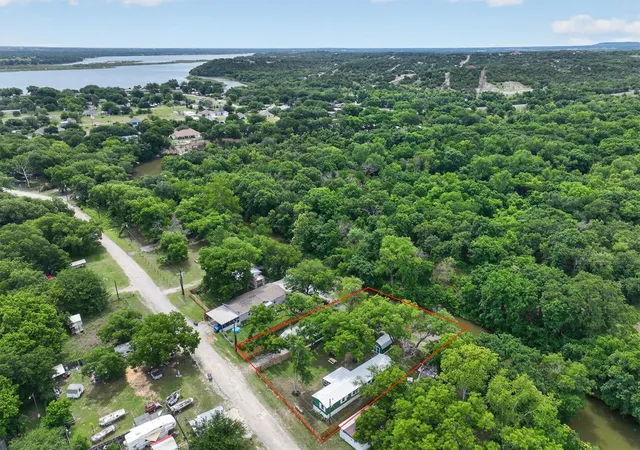 Photo 3 of Manufactured home for sale at 5469 Lake Granbury Trl, Granbury, TX 76048 | MLS# 21283853 | Listing updated on 2026-09-14