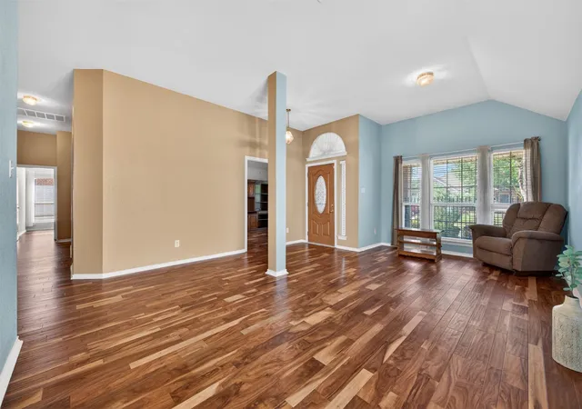 Photo 3 of Single family home for sale at 4821 Diamond Trace Trl, Fort Worth, TX 76244 | MLS# 21288257 | Listing updated on 2026-09-15
