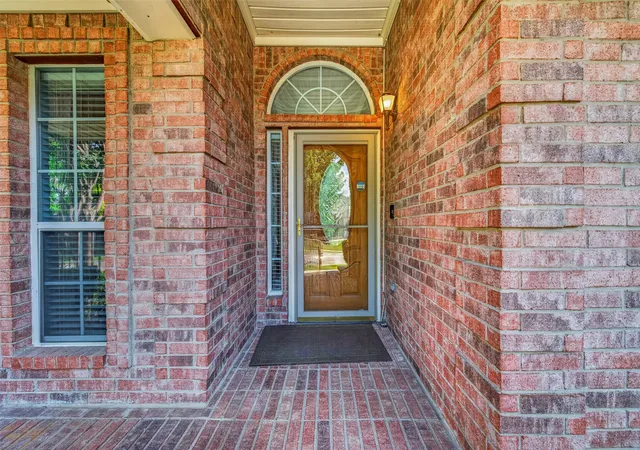 Photo 4 of Single family home for sale at 4821 Diamond Trace Trl, Fort Worth, TX 76244 | MLS# 21288257 | Listing updated on 2026-09-15