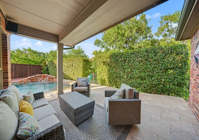 Photo 1 of Single family home for sale at 4541 Seventeen Lakes Ct, Roanoke, TX 76262 | MLS# 21287342 | Listing updated on 2026-10-01