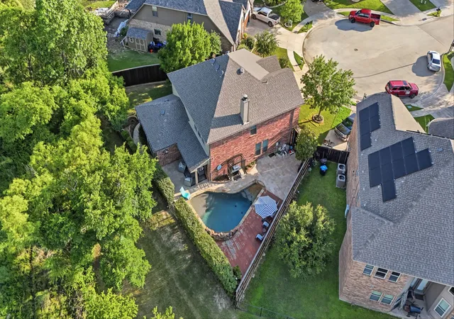 Photo 3 of Single family home for sale at 4541 Seventeen Lakes Ct, Roanoke, TX 76262 | MLS# 21287342 | Listing updated on 2026-10-01